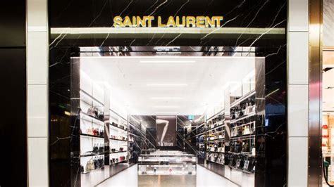 heathrow saint laurent.